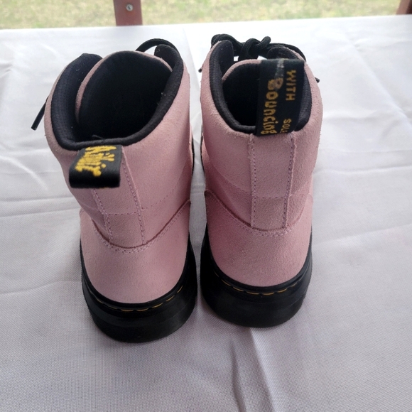 Dr. Martens Pink Suede Combs Combat Boots, Womens US 9, Excellent Condition - Picture 3 of 7